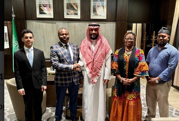 Read more about the article Community Development: Hon. Agho Oliver Multiplies Efforts For The Development of his Constituency